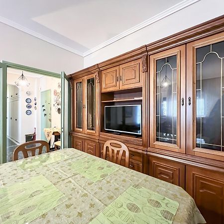 Sonia'S Skg 3 Bedroom Family Apartment - Near Metro เทสซาโลนิกิ ภายนอก รูปภาพ