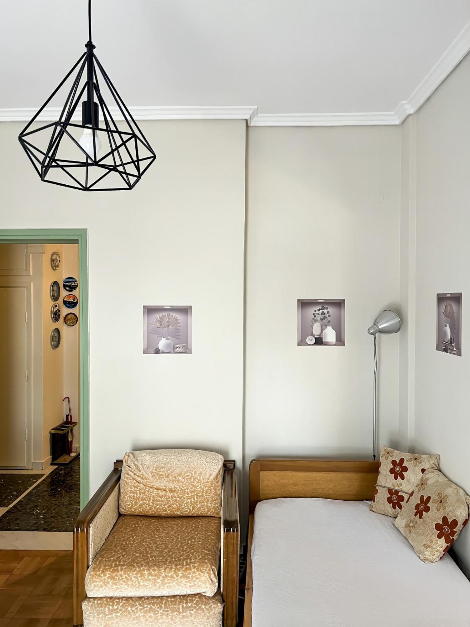 Sonia'S Skg 3 Bedroom Family Apartment - Near Metro เทสซาโลนิกิ ภายนอก รูปภาพ